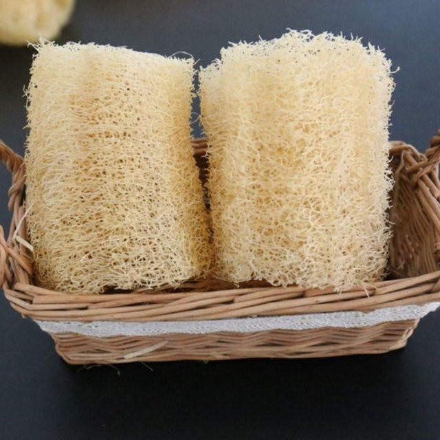 Huangeiua Natürlicher Luffa Schwamm aus Naturfasern in Beige, Durchmesser: 10 cm, ideal als Reinigungsbürste für Küche und Bad oder als Duschschwamm - Bild 1