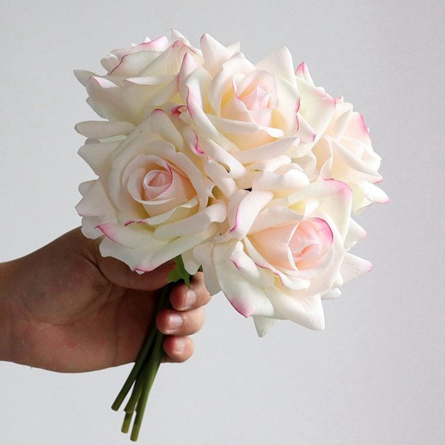 LINANUO Real Touch Rosen Bouquet Künstliche Blumen in Pink und Weiß für Hochzeit und Dekoration - Bild 1
