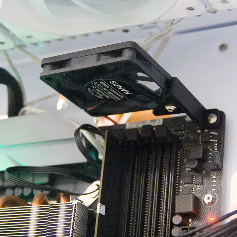 DEBROGLIE Speicher-MOSFET-Kühlhalterung mit einstellbarem Lüftermodul für Motherboard-Speicherkühlung in Schwarz - Bild 3