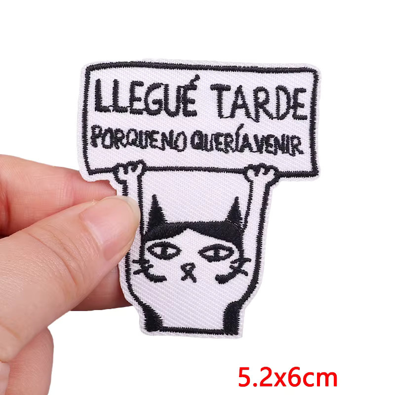 Prajna Cartoon Stickerei Patches mit Tier-Motiven wie Katze, Possum und Fuchs in Mehrfarbig für Kleidung zum Aufbügeln oder Aufnähen - Bild 2