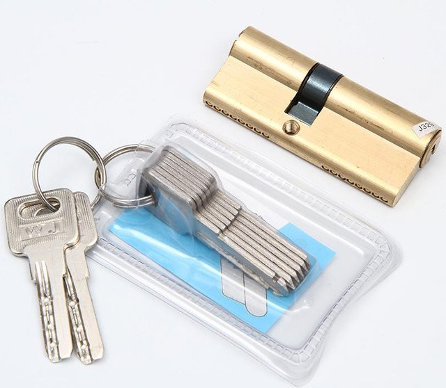 HomeHarmony Mechanischer Türschlosszylinder aus Messing in Gold, Diebstahlschutz für den Innenbereich, Offset 105mm, B/T/H: 32,5 x 72,5 mm - Bild 1