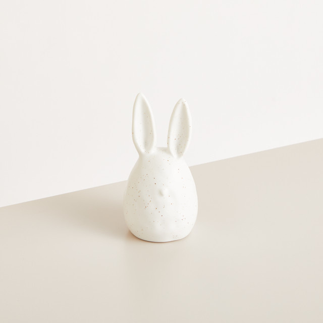 BLUME2000 Deko Keramik Hase mit geraden Ohren in Weiß gesprenkelt, Höhe: 13,0 cm, Breite: 6,5 cm, Tiefe: 6,5 cm - Bild 1