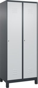 C+P Spind Classic PLUS Garderobenschrank mit 2 Abteilen, Füße, Zylinderschloss, 4 Garderobenhaken und mittiger Trennwand, B/T/H: 80 x 50 x 195 cm - Bild 1