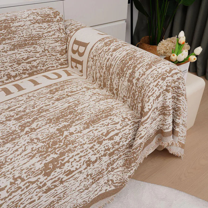 Rutschfestes Chenille Sofa-Abdecktuch mit Graffiti-Design von Super Six, B/B: 180 x 130 cm - Bild 2