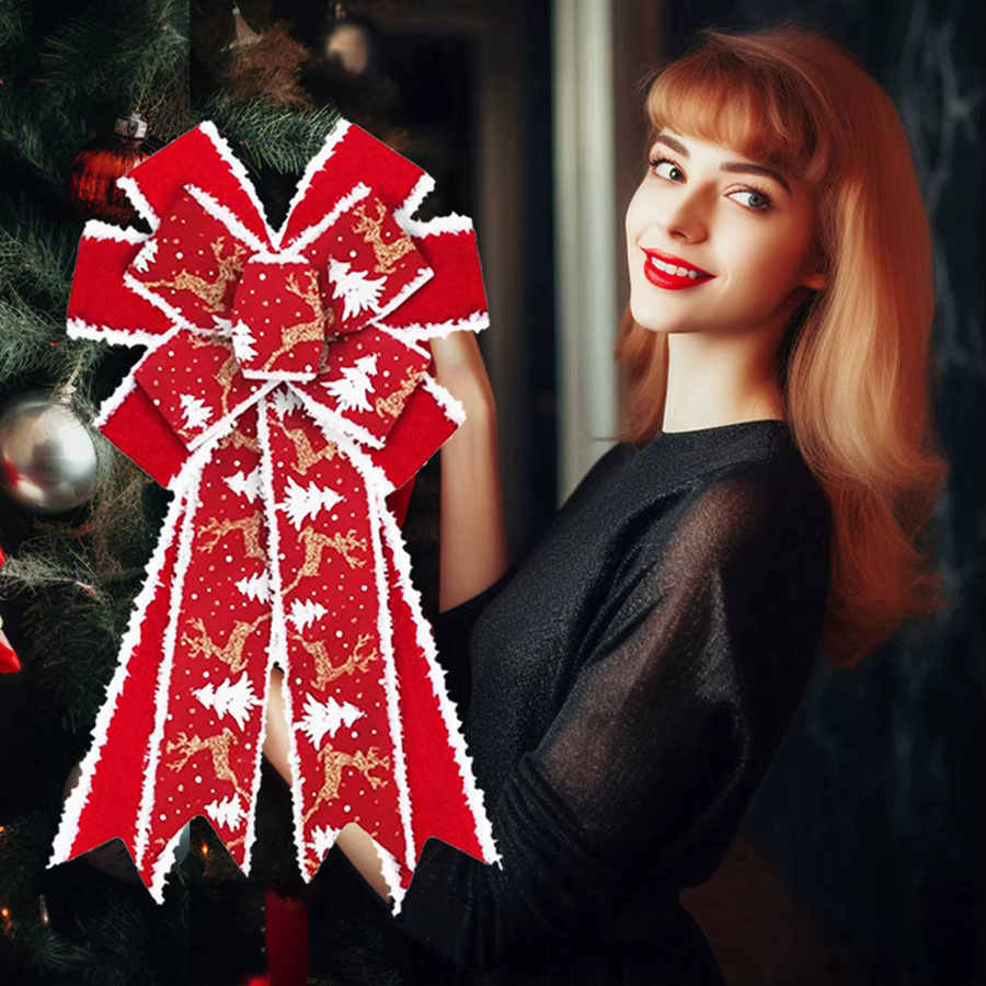 Rote Weihnachtsschleife mit Schneeflocken als Baumaufsatz und Dekoration für die Haustür oder Geschenkverpackungen - Bild 4