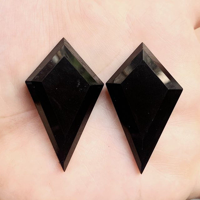 Hua Nv Harz-Cabochons, Schwarz, 28*47mm, Unisex - Bild 1