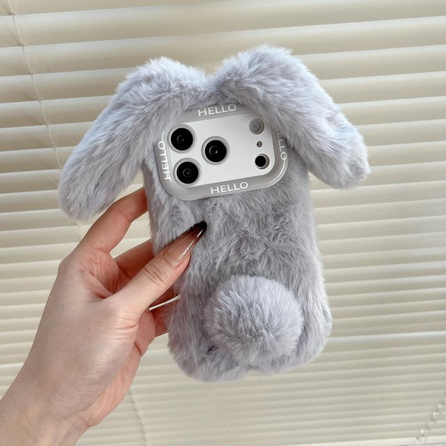 Flauschige Kaninchen Handyhülle mit Objektivschutz für iPhone 15 Pro Max Plus 14 13 in Schwarz - Bild 1