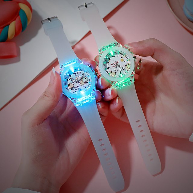 JBAILI Kinderuhr Digitaluhr mit LED und Silikon-Armband - Bild 1