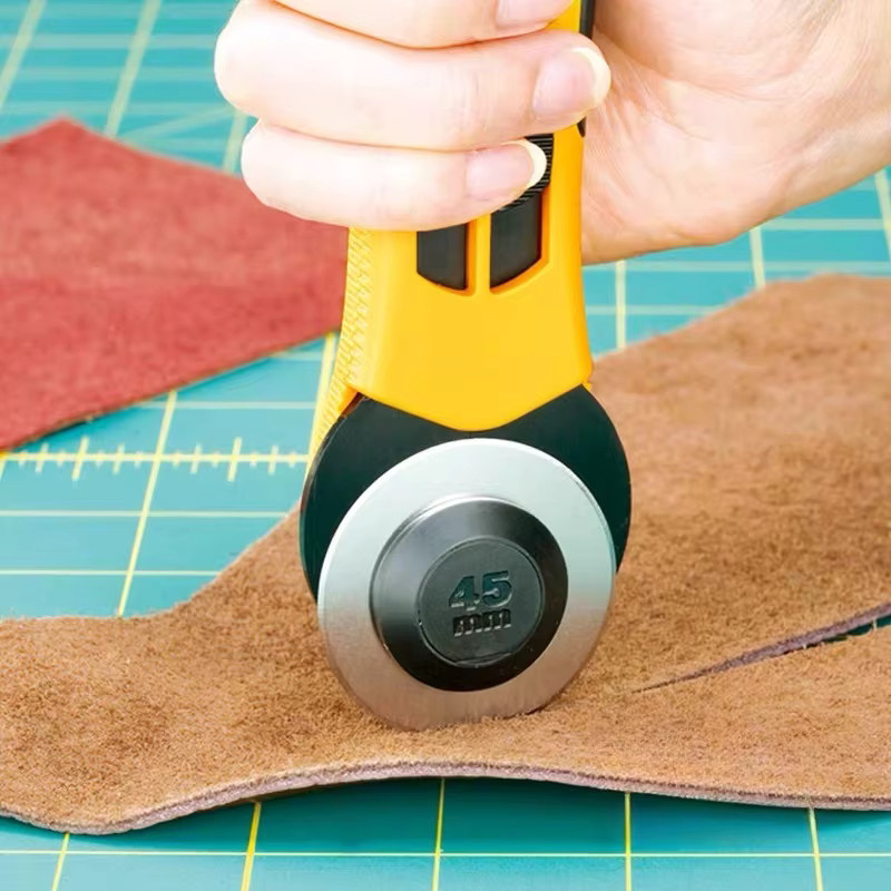 OLFA Japanischer Kreisschneider RTY-Serie Rotierendes Rollmesser für Kurven- und Freiformschnitte in Gelb - Bild 5
