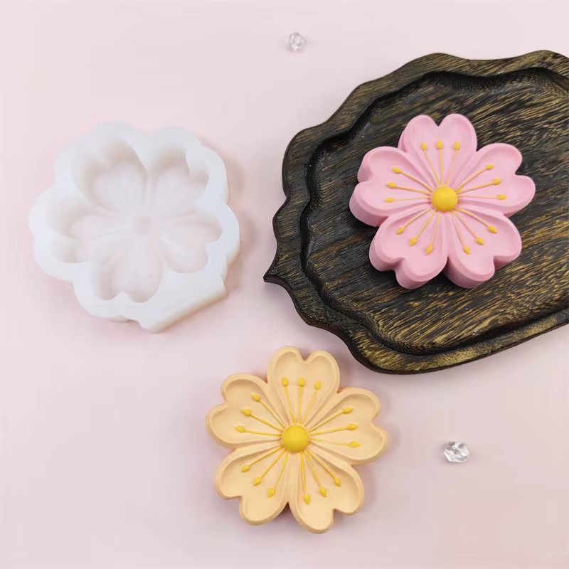 Weiße Silikonform Kirschblüte für Schokolade, Fondant und Gips - Bild 2