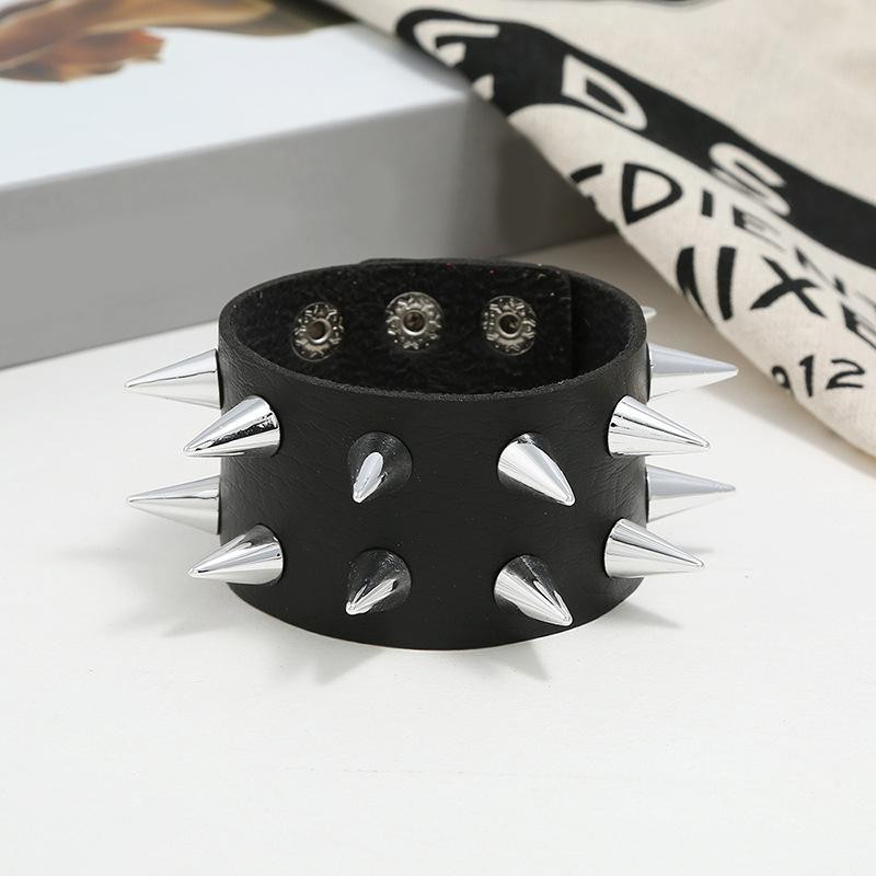 YIRAN Nietarmband, PU-Leder, Schwarz, Unisex, Punk - Bild 1