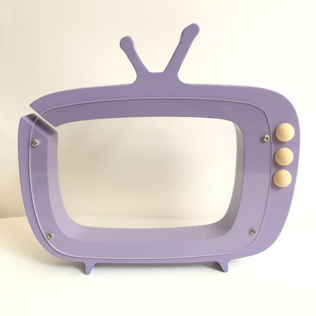 Holz Sparschwein in TV-Design im Nordic-Stil für Kinder, Dekoration für das Wohnzimmer, Grün und Lila, B: 23,0 cm, T: 20,0 cm, H: 3,0 cm - Bild 1