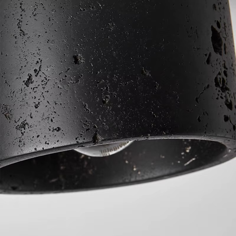 Ceropegia Deckenleuchte in Schwarz im minimalistischen Wabi-Sabi Design aus Metall für Flur und Balkon - Bild 4