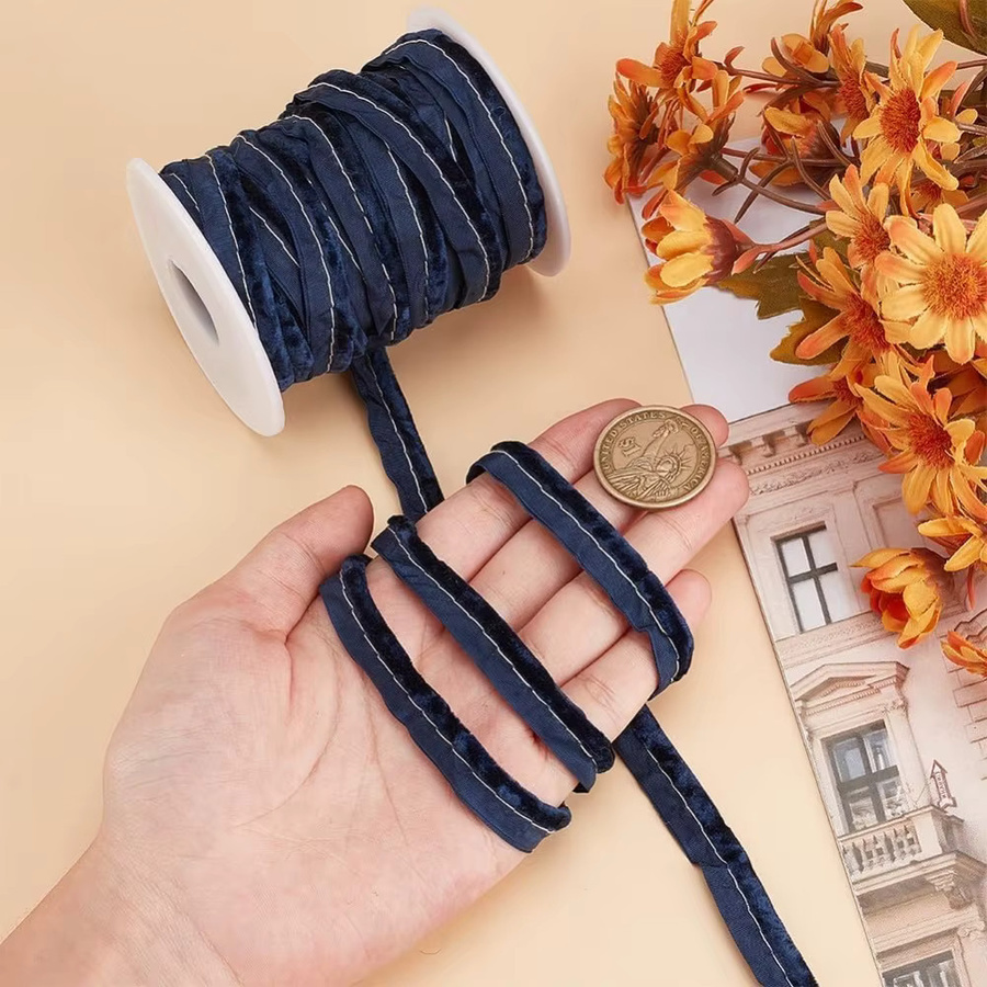 Blaues Samtband als Schrägbandbesatz mit Welting-Schnur für DIY, Nähen und Polstern, 10 Yards - Bild 3