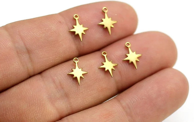 Ohrring-Charm Nordstern, Messing, Gold, 10,4 x 7,5 mm, Unisex - Bild 1