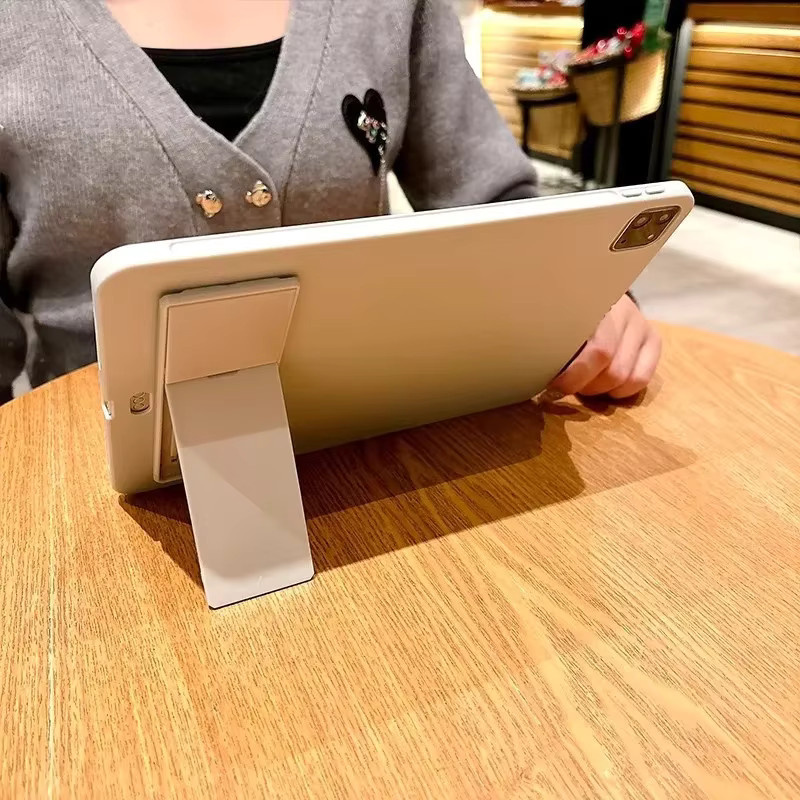 TPU Schutzhülle mit Standfunktion für Samsung Galaxy Tab S11, A11, A9 Plus, S9 FE und S10 Lite in Schwarz oder Weiß - Bild 3