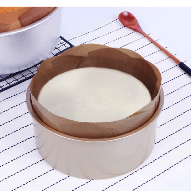 Antihaftbeschichtete runde Silikon-Kuchenmatte in Beige, Durchmesser: 20,3 cm - Bild 2