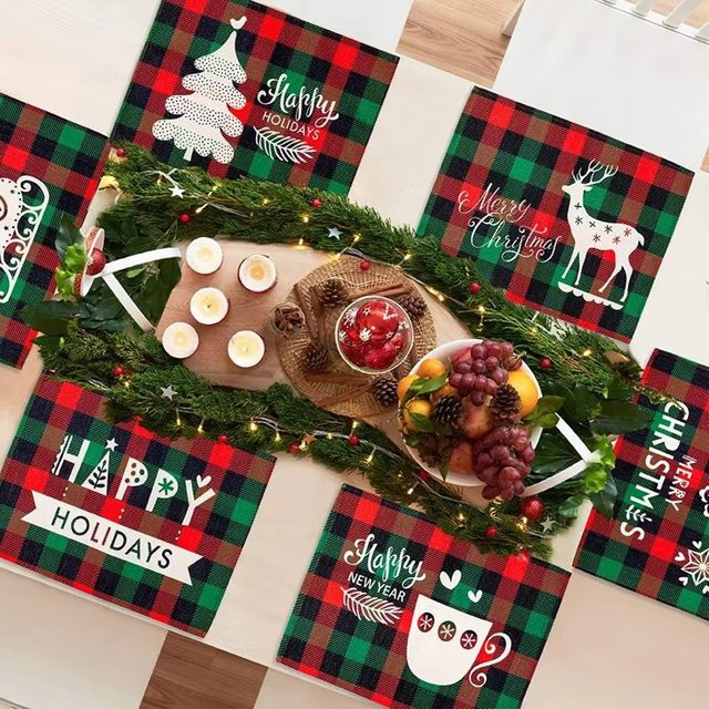 VIKAMA Weihnachts-Tischsets im skandinavischen Stil mit Hirschdruck, wasserdicht und ölbeständig - Bild 1