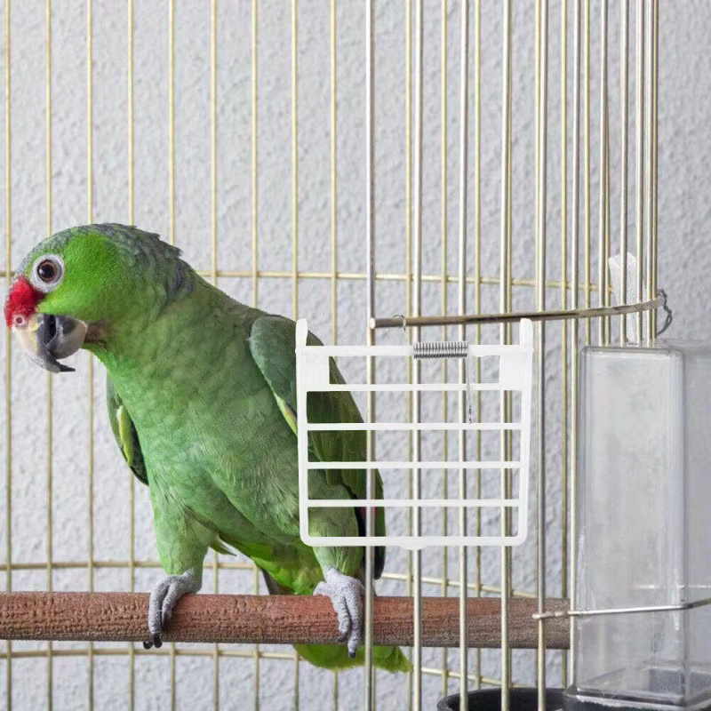 KEMORELA 3-teiliges Fütterungsspielzeug für Vogelkäfige in Weiß mit hängendem Federtür-Futterspender und Nest für Sittiche und Kleinvögel - Bild 2