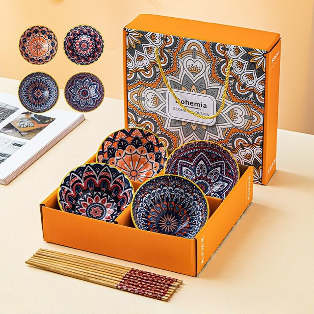 Bömisches Keramikgeschirr-Set aus Porzellan mit Schüsseln und Essstäbchen in Blau und Weiß mit geometrischem Muster - Bild 1