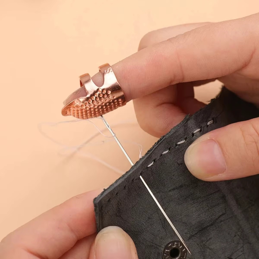 4er-Set Vintage Fingerhut aus Metall für Stickerei und Handarbeiten als Fingerschutz mit langen Nägeln - Bild 2