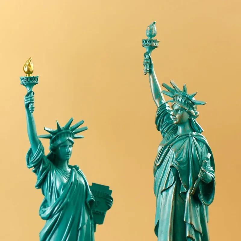 Tinika Chen Statue of Liberty Modellfigur aus Harz für die Tischdekoration und Büro-Deko - Bild 2