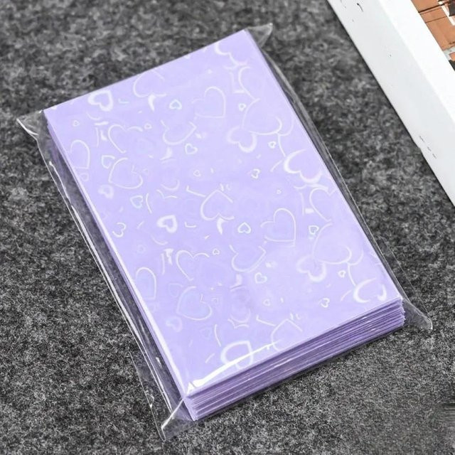 50er Set Transparente Kartenhüllen mit Laser-Sternen-Effekt von Dummer-home in Lila, B/H: 5,7 x 8,6 cm - Bild 1