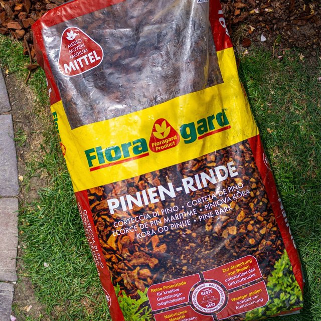 Floragard Pinienrinde Fine als Rindenmulch in Braun, 60 l - Bild 1