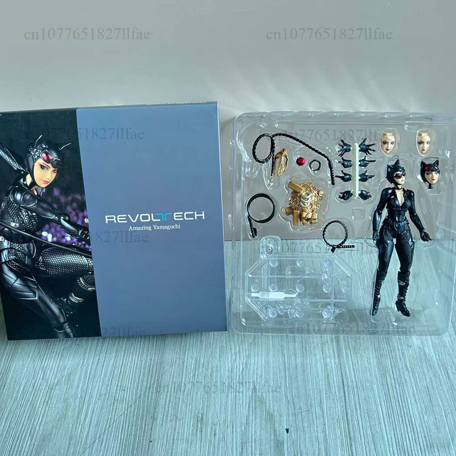 Bandai Batman Ko Catwoman Revoltech Amazing Yamaguchi Selina Kyle Actionfigur - Bild 2