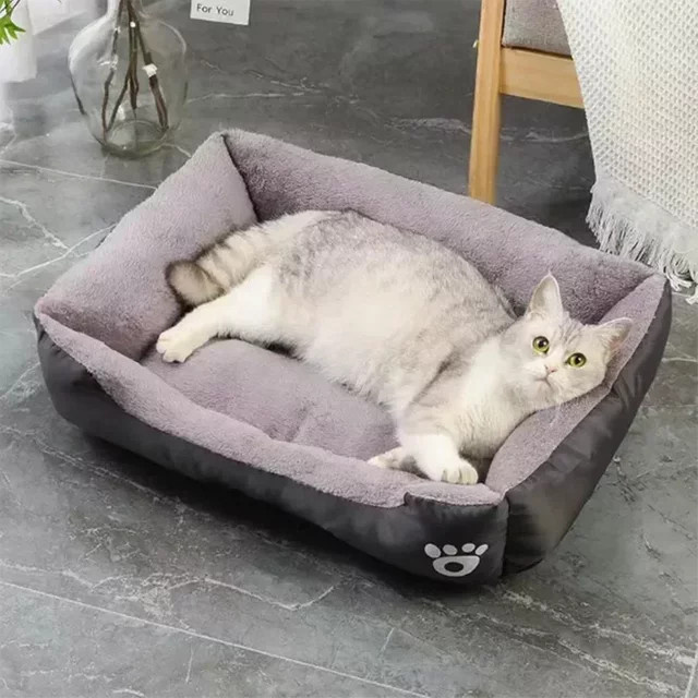 DUTRIEUX Winter-Plüsch-Katzenbett in Schwarz, halbgeschlossenes warmes Haustierhaus mit waschbarem Bezug für Katzen und kleine Tiere - Bild 1