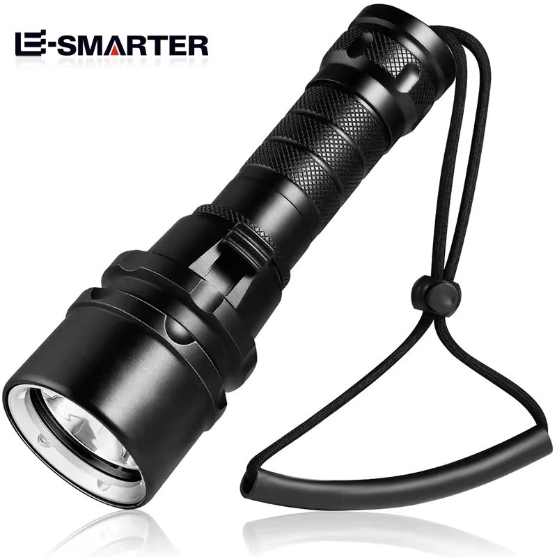 ESMARTER LED-Tauchtaschenlampe in Schwarz, professionelle Unterwasser-Tauchlampe mit IPX8 Wasserdichtigkeit und Handseil - Bild 4