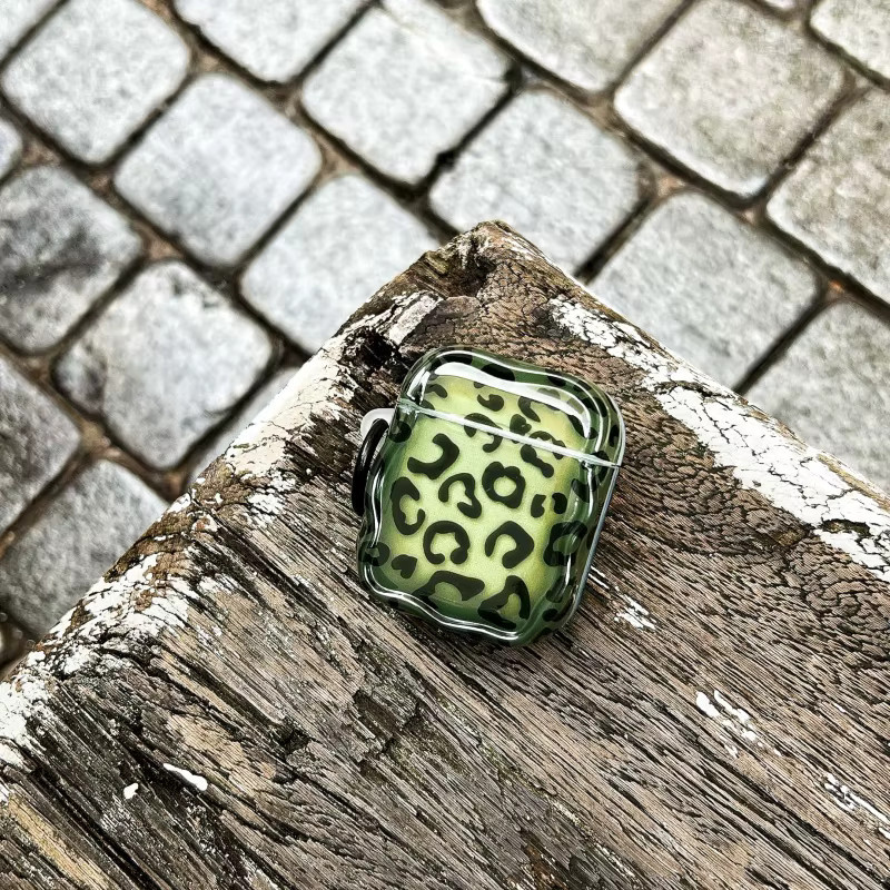 Stoßfestes Kopfhörer-Etui mit Leopardenmuster und Ring für AirPods 1, 2, 3, 4, Pro, Pro 2, Pro 3 in Dunkelgrün - Bild 6