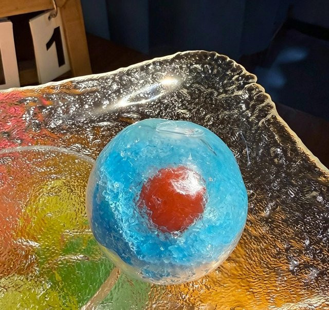 Frucht-Slushy Quetschspielzeug, Eistextur, Knackendes Geräusch, Formbar, Blau - Bild 1