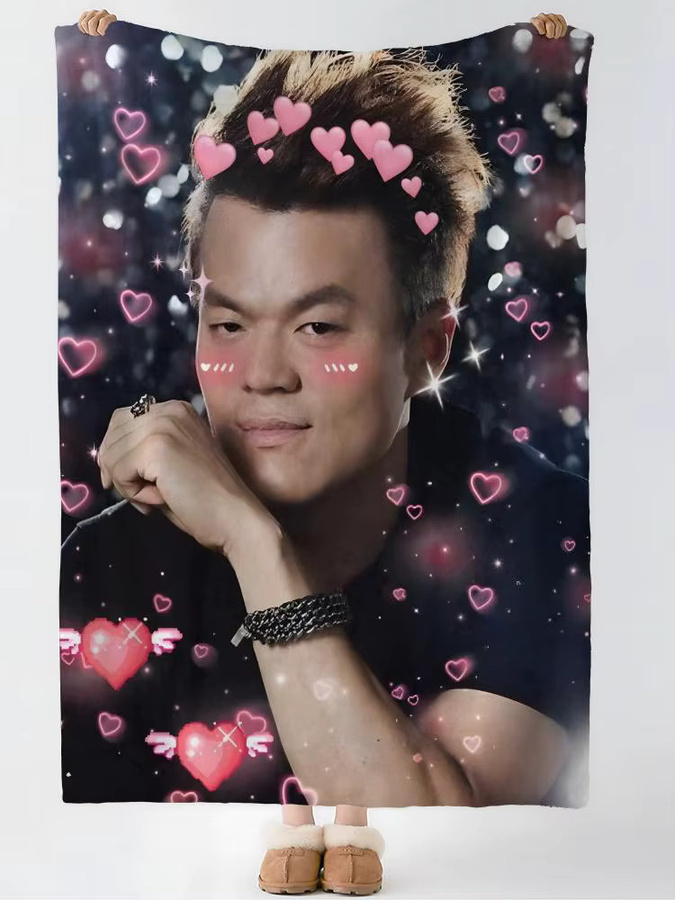 JYP Memesees Überwurfdecke aus weichem Korallenfleece in Schwarz mit Ornament-Design, 310 g/m2 - Bild 5