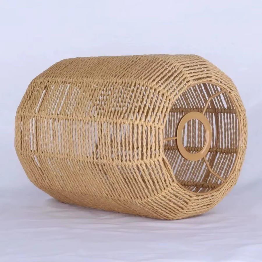 JOYINLED Rattan-Pendelleuchte in Beige und Schwarz im rustikalen Design für Restaurants und Ferienwohnungen - Bild 1