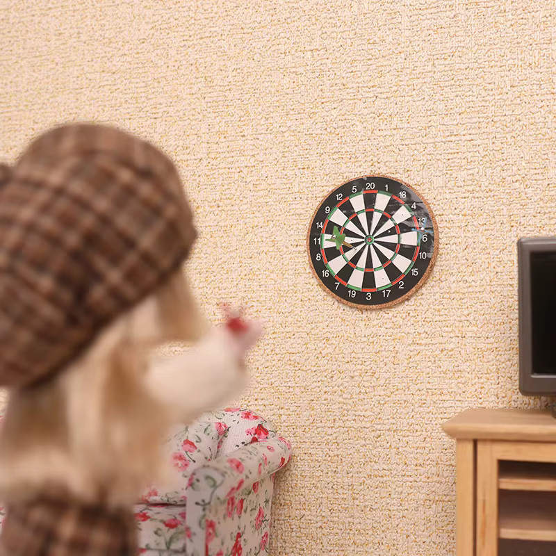 Mini Darts Sport Set, 1:6 antike Puppenhaus Miniatur, Zubehör, Holz, Bunt / Mehrfarbig - Bild 2