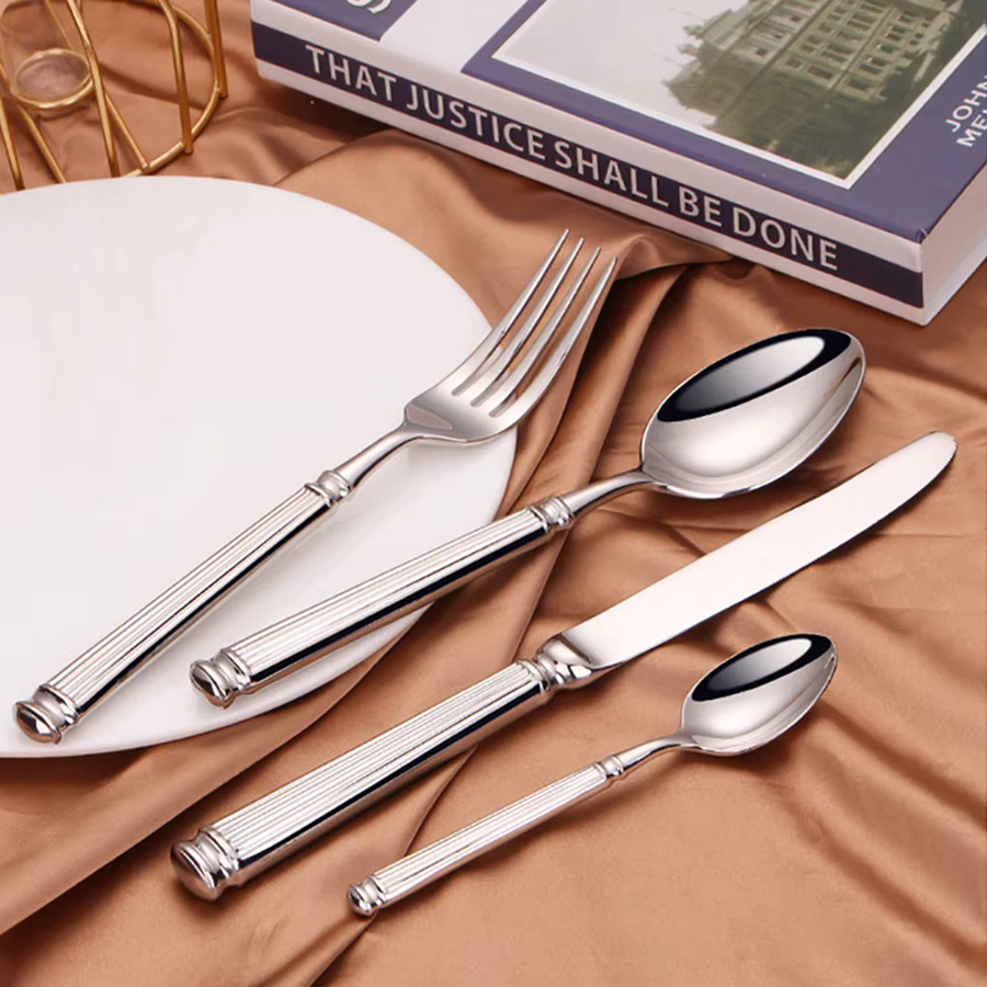 TD HOME Besteckset aus Edelstahl 304 in Silber mit elegantem gestreiftem Griff, spülmaschinenfest - Bild 3