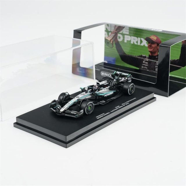 Minichamps Diecast Modellauto, 1:64, ab 14 Jahren - Bild 1