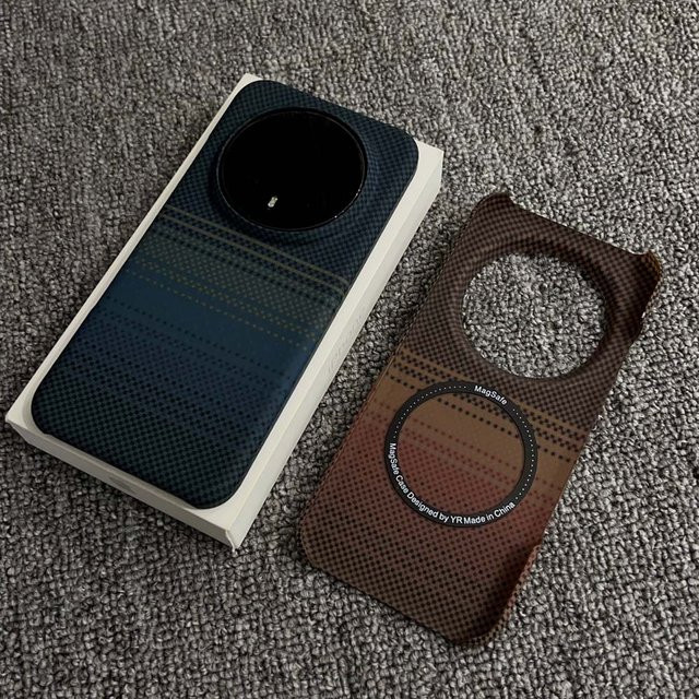 LICOERS Ultradünne magnetische Handyhülle mit Kohlefaser-Kevlar-Muster für Honor Magic 8, Honor Magic 7 und Honor Magic 6 Pro in Grün/Mehrfarbig mit kabellosem Laden und schützender harter Rückseite - Bild 1
