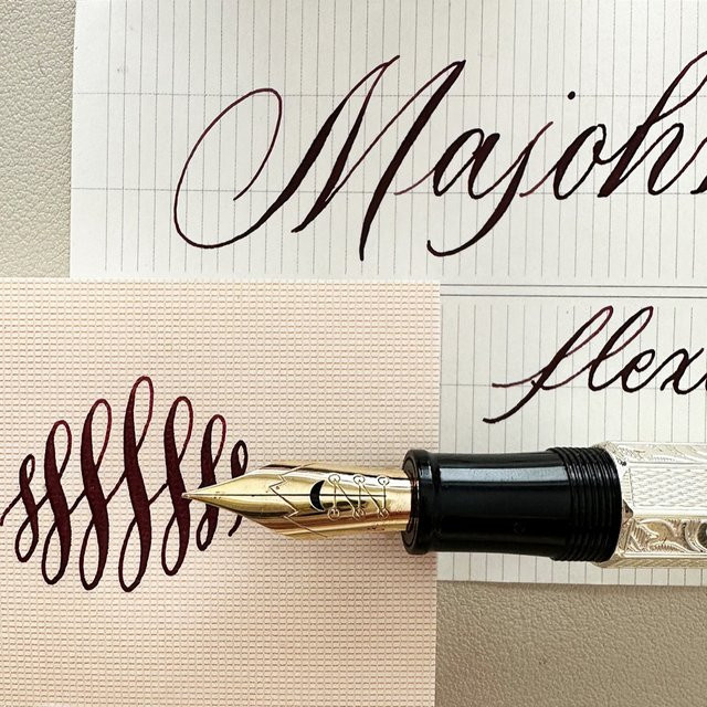 MAJOHN Klassischer Füllfederhalter P139 P138 P136 mit flexibler Feder in Grau - Bild 1