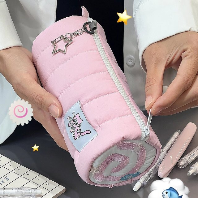 Rosa Feder-Mäppchen im Kawaii-Design als weiche Stifteaufbewahrung und Kosmetikbeutel mit großem Fassungsvermögen - Bild 1