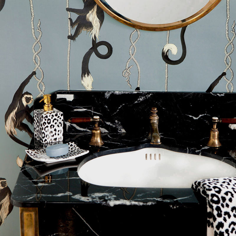 House of Hackney Tapete Troop Dusk in Grau und Blau mit Animal Print im Art Deco Stil - Bild 2