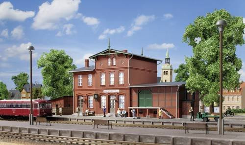 Auhagen Bahnhof Brunnenthal Modell im Maßstab H0 - Bild 1
