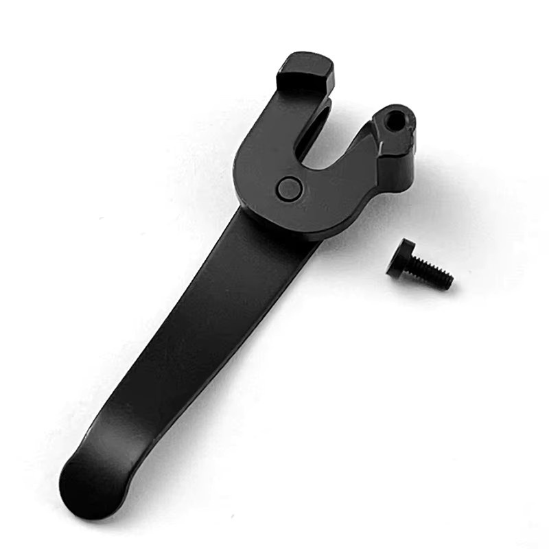 Victorinox Taschenclip aus Edelstahl mit Schraube für 91 mm Schweizer Taschenmesser in Schwarz und Lila - Bild 3