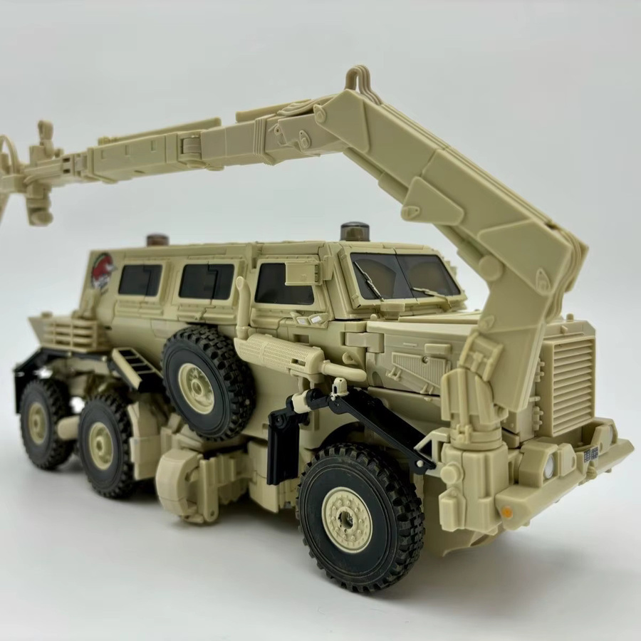 TAKARA TOMY Bone Crusher Transformed Toys, Mine Protected Vehicle Car Robot, Metall - Bild 3