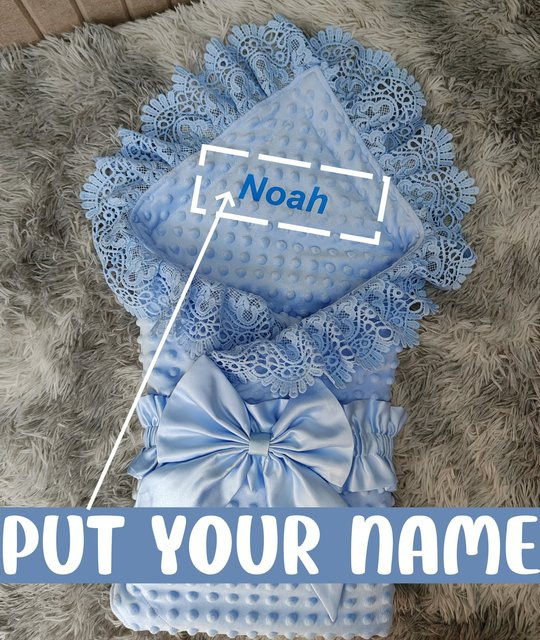 Dollbling Personalisierte Babydecke mit Schleife und Punktmuster in Blau - Bild 1