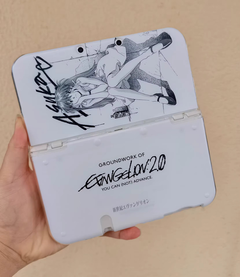 Bandai 3DS Konsolen-Ersatzschale EVA Asuka weiß, Gehäuse Illustrationen - Bild 1