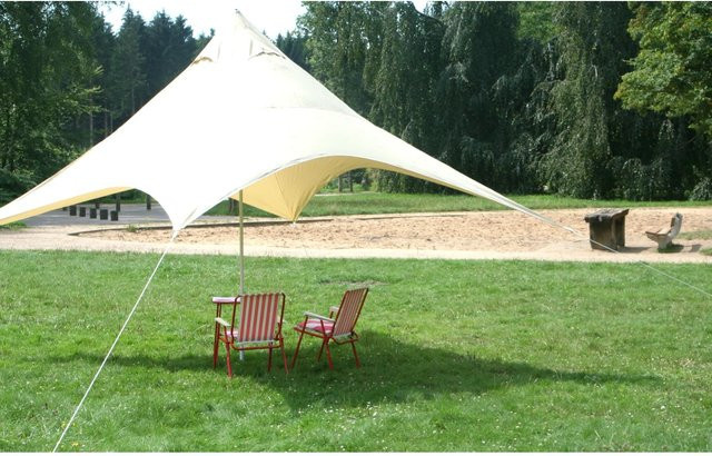 Floracord Pyramiden-Sonnensegel aus Nylongewebe in Sand/Beige, B/T/H: 400 x 400 x 330 cm - Bild 1