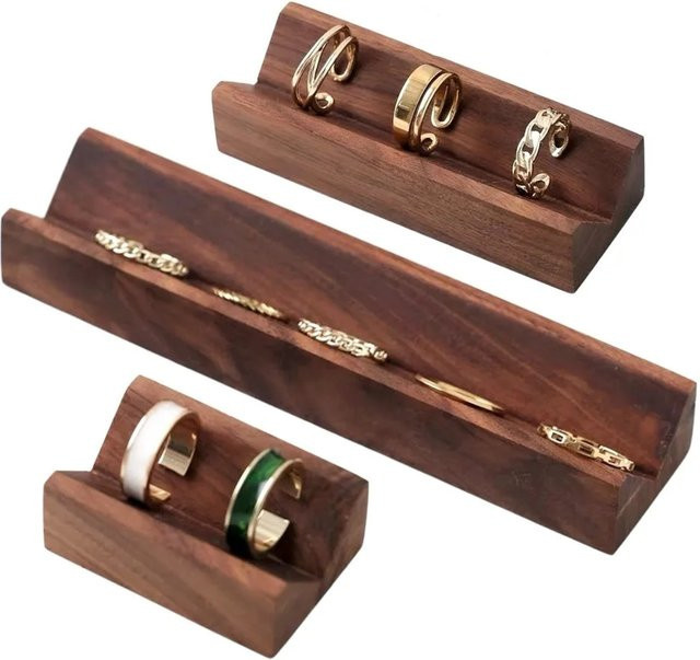 Schmuckdisplay aus Walnuss mit V-Nut für Ringe und Ohrringe in Braun - Bild 1