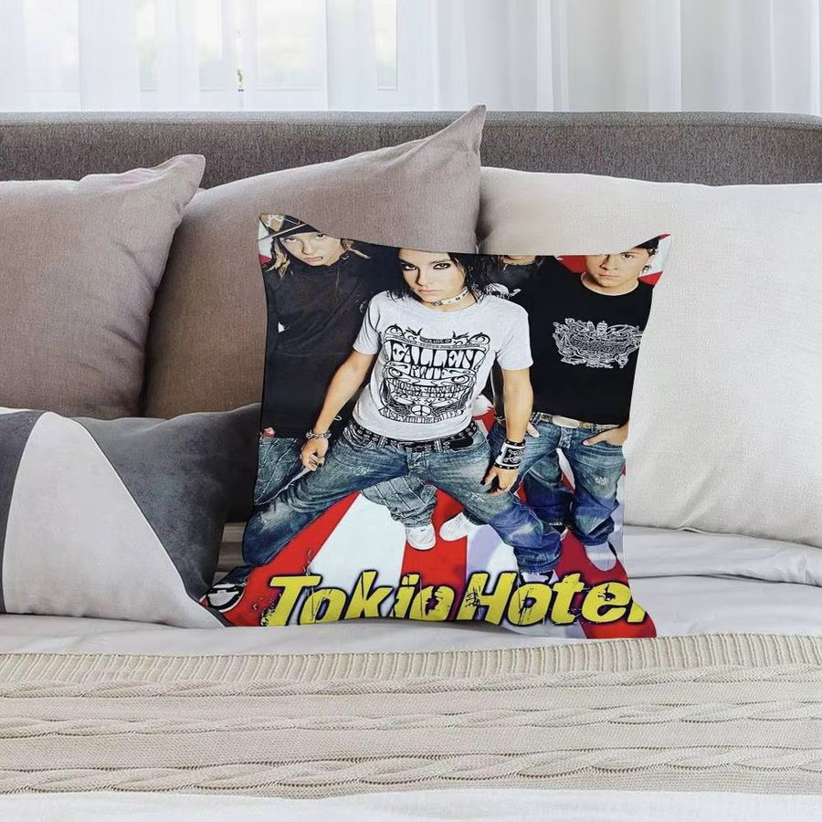 Rock Tokio H-Hotel Kissenbezug aus kurzem Plüsch mit doppelseitigem Druck für dein Sofa oder zur Dekoration - Bild 2